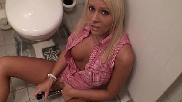 Amateur girlfriend gives wild blowjob and fucks in the kitchen with a hot facial finish